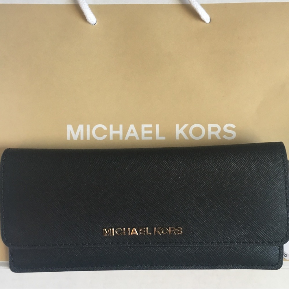 NEW Michael Kors Wallet